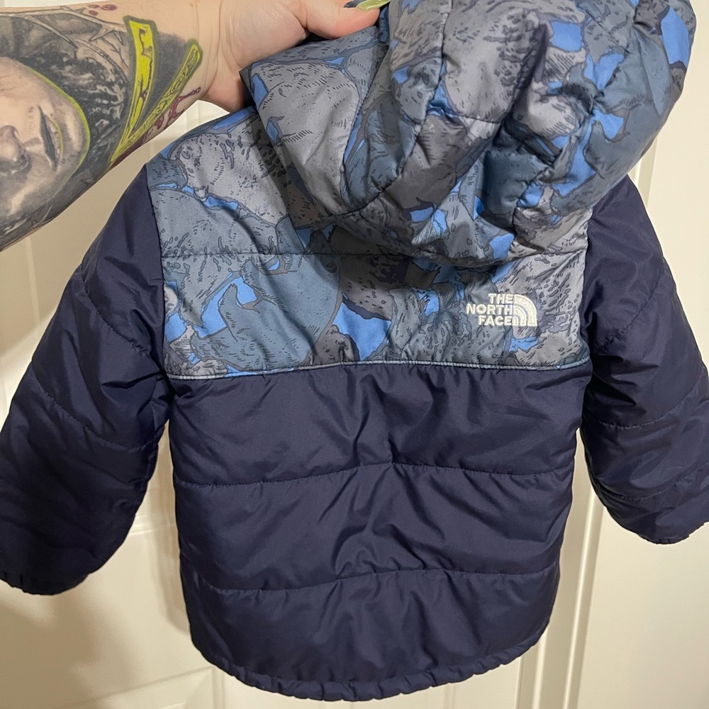 The North Face Reversible Coat - Picture 2 of 6